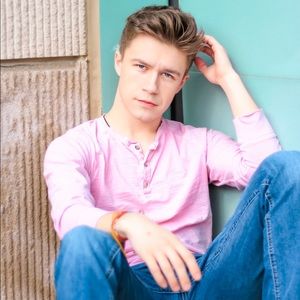 Meet your Posher, Josh